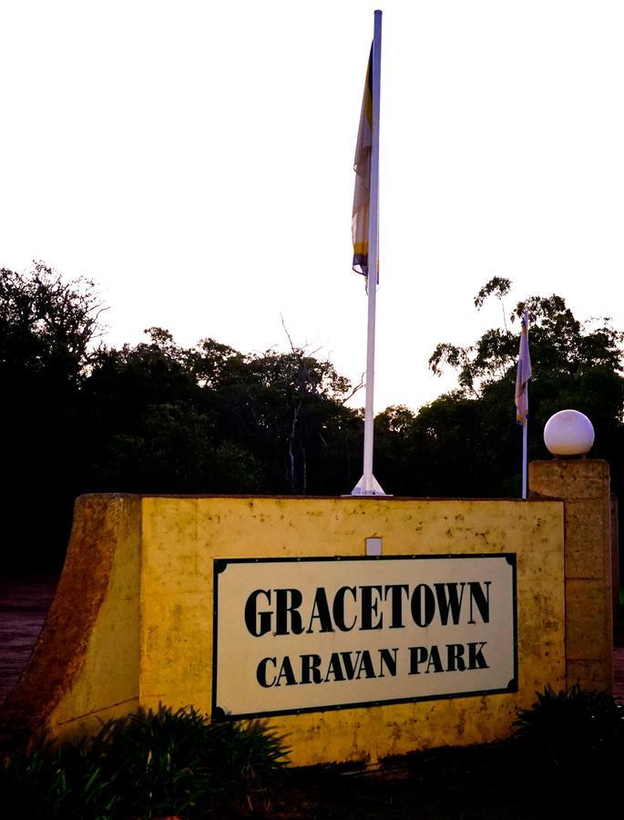 Gracetown Caravan Park Exteriör bild